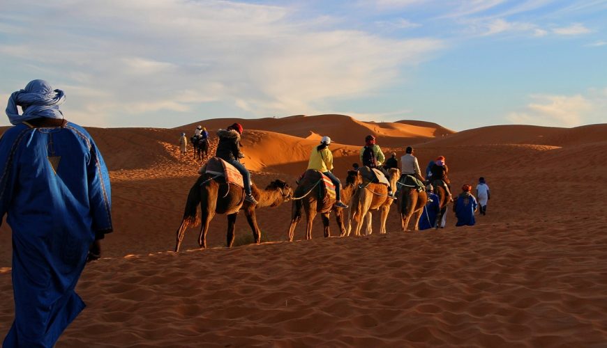What to Wear on a Desert Tour in Morocco (2025 Guide)